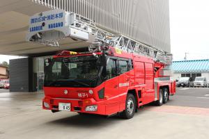 諏訪広域消防本部はしご車の写真